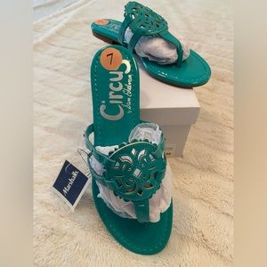 NWT Turquoise Sandals Women Size 7